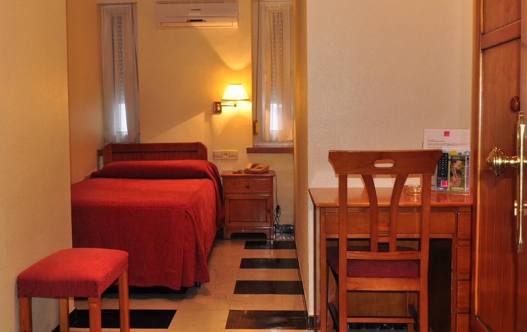 Hotel Los Rosales Almansa Rum bild